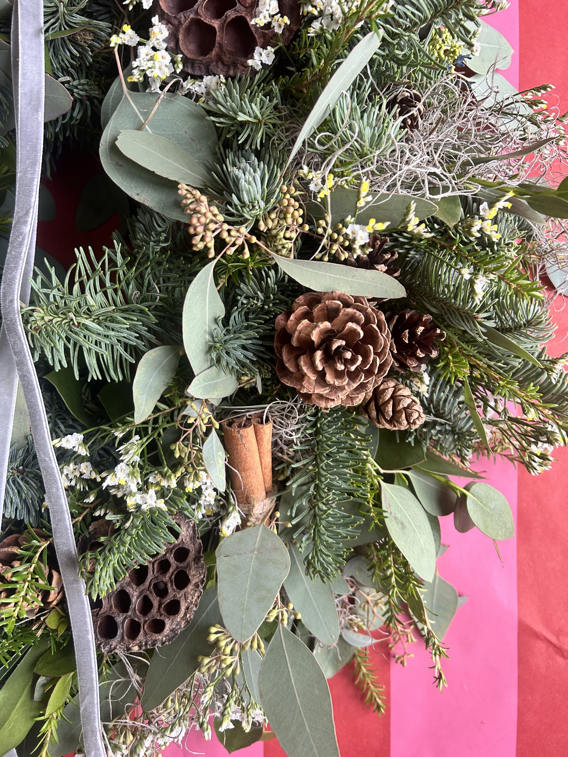 Winter Whisper Christmas Wreath - Image 3